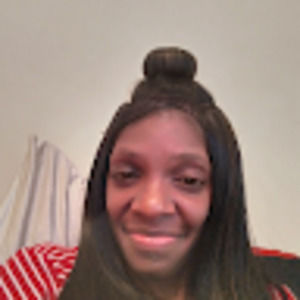 Meet your Posher, Yolanda